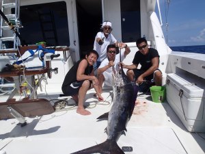 ���}���m